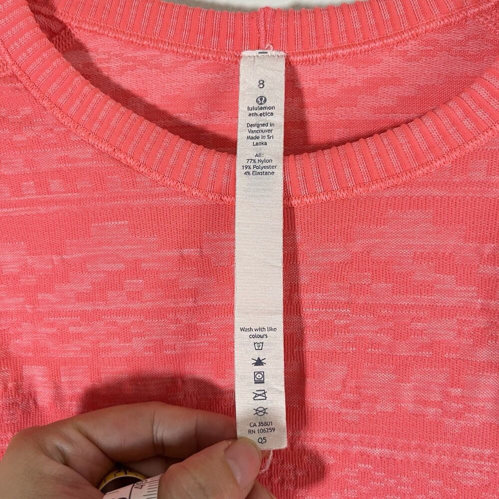 Lululemon Swiftly Rest Less Pullover Thumbholes 8… - image 3